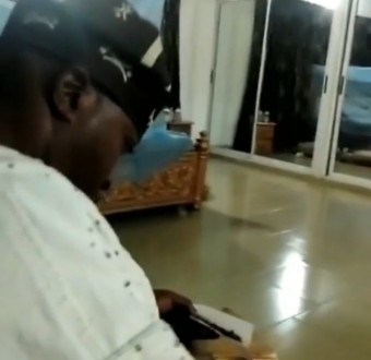 Video purportedly showing Oluwo of Iwo rolling up a joint is leaked by his ex-wife 2