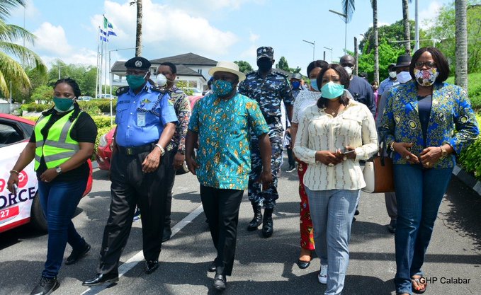 Photos of Gov Ben Ayade consistently matching shirt with facemask as FG encourages local production 2